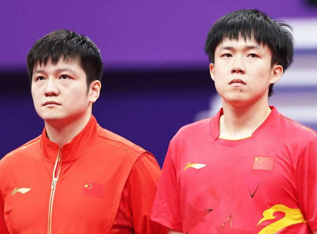 包含洛雷尼重回AC米兰，球迷期待他带来好运的词条